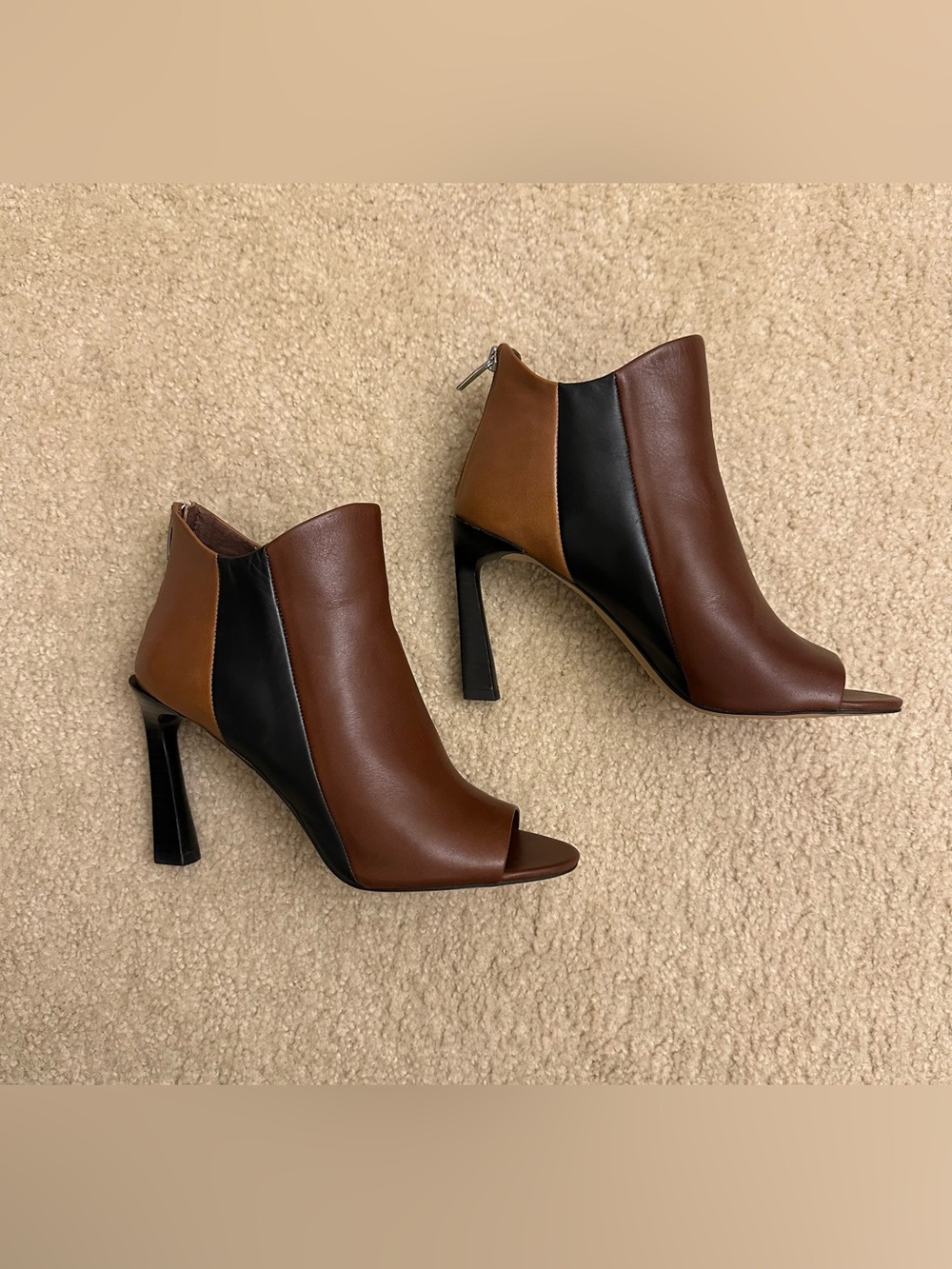 Vince Camuto 9 Brown and Black Leather Peep-Toe Ankle Booties